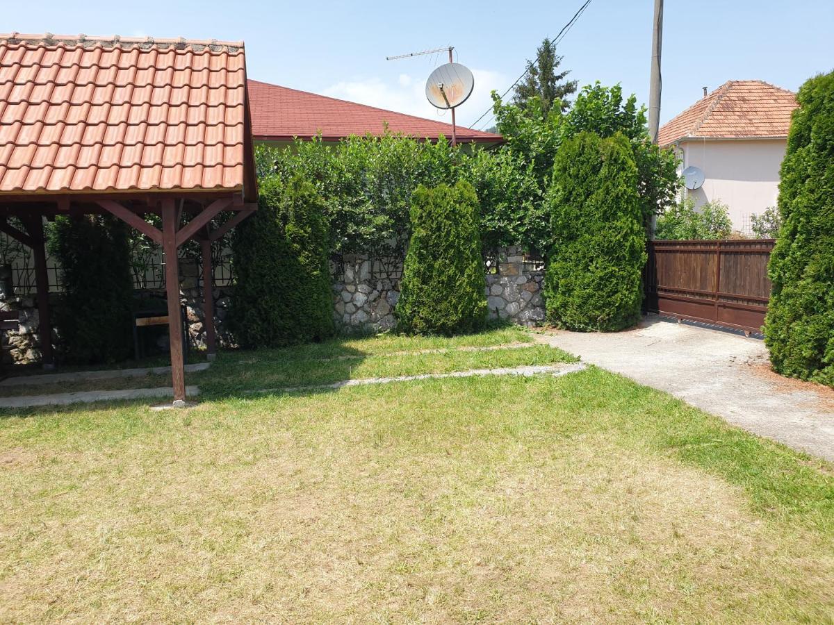 Home Vlahovic コラシン エクステリア 写真