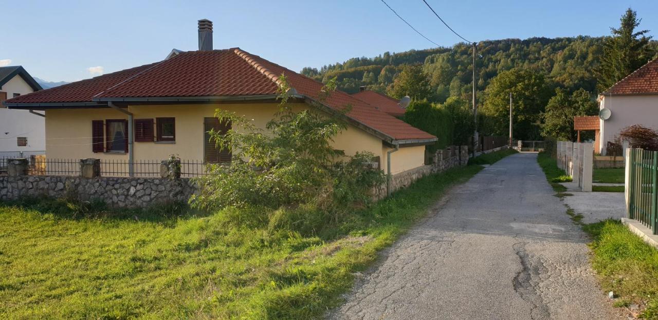 Home Vlahovic コラシン エクステリア 写真